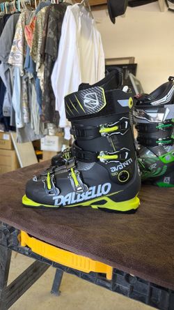 DALBELLO AVANTI 130 Size 26.0