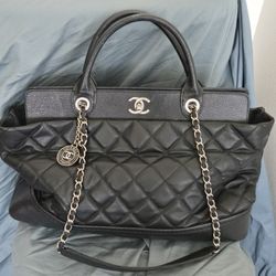 Chanel 31 Rue Cambon Black Tote Bag