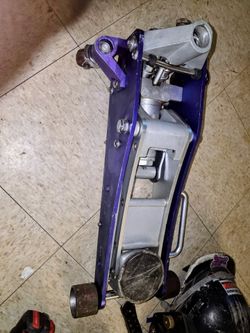 Automobile jack