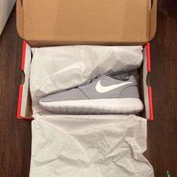 Nike Roshe Shoes