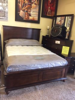 4pc Queen bedroom set