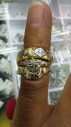 14k Gold Diamond Wedding Ring Set 3 10.3 grams total weight