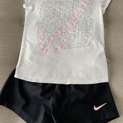 Girls Nike outfit