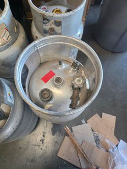 Forklift Propane tanks