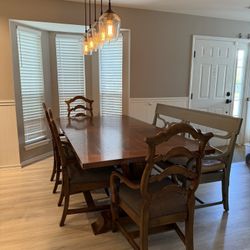 Amazing Drexel High End Dining Set Exceptional Condition 