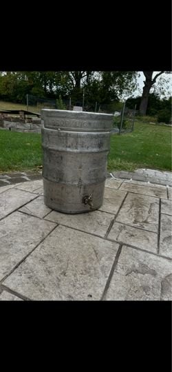 Kegs with taps