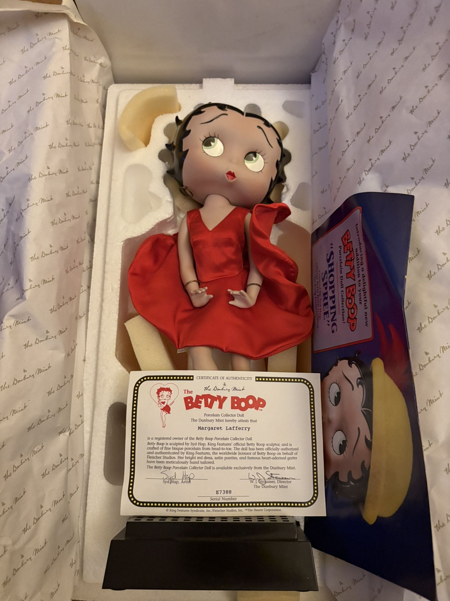 1995 BETTY BOOP porcelain Doll Collection