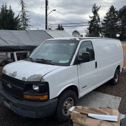 2004 Chevy Express 3500