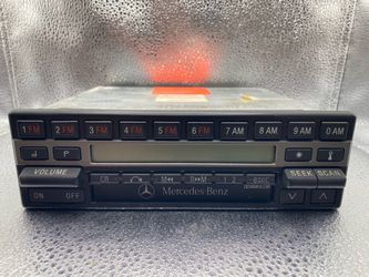 86-93 Mercedes W126 AM/FM Becker Grand Prix Radio CD Player 00(contact info removed)6 OEM Used