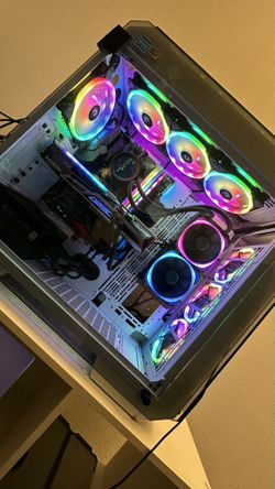 Thermal Take View 71 Snow Edition. Case Only. Fans And Controller Included Plus A Hard Drive.