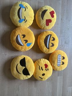 Throwing Pillows Emoji