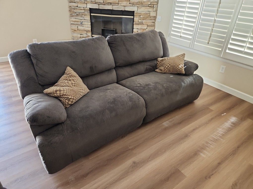 Recliner Couch 