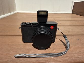 Leica D-Lux 8 Digital Camera – Excellent Condition – $1,800 OBO