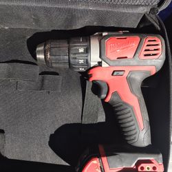 Milwaukee Drill 