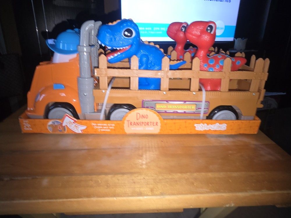 💥NEW DINOSAUR TRANSPORTER WITH 2 DINOS. MAKES SOUNDS AND LIGHTS UP