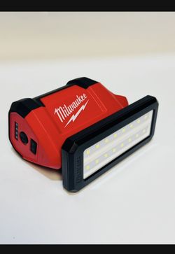 🔦 M12 ROVER Service and Repair Flood Light with USB Charging 💥