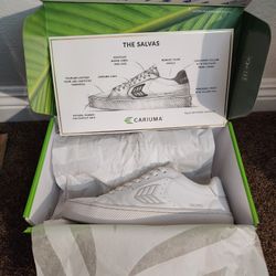 Cariuma Salvas Sneakers – White Leather  🌿