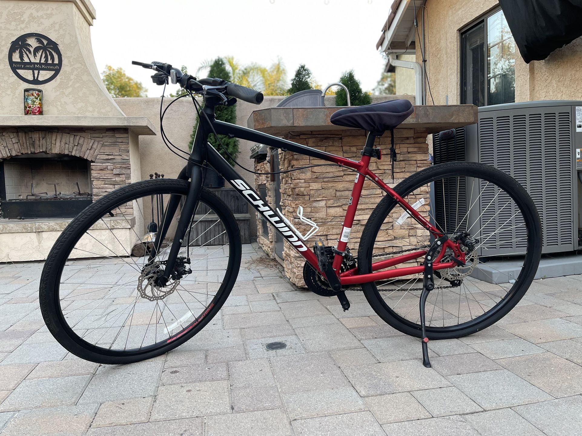 Schwinn Signature Hybrid 700c Super Sport SE Model Road Bike Adult