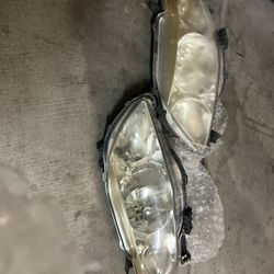 Headlights For 2010 Toyota Corrola 