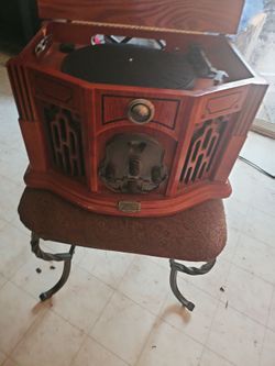 Am/fm cassette and record player