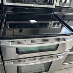 Whirlpool, stainless steel double oven glass top electric stove