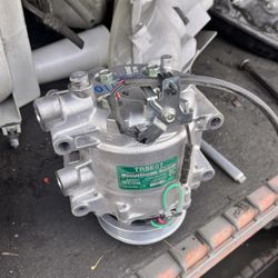 A-C Air Compressor 2011 Honda  Fit. 