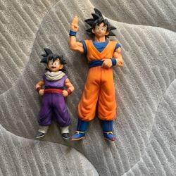 Gohan and Goku Matching Statues 