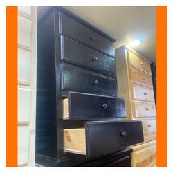 Dresser/Five drawers dresser