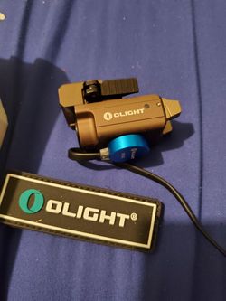 Olight rail mounted light