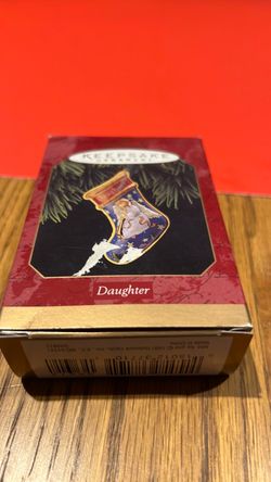 Hallmark Keepsake Ornament – Daughter