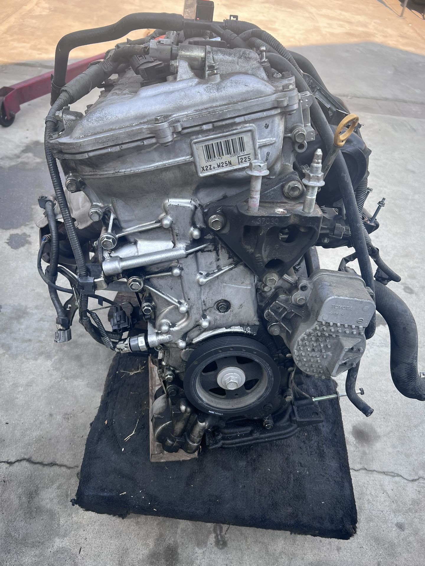 2011 TOYOTA PRIUS ENGINE MOTOR 2ZR-FXE