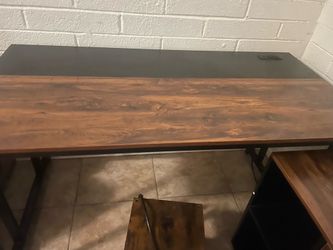 3 piece desk with charging ports 200  or best offer