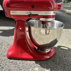Kitchen aid Artisan 10 speed 5 quarts Hand Stand mixer