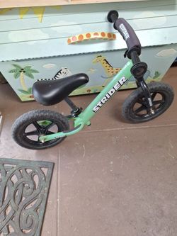 12 inch Strider sport push bike