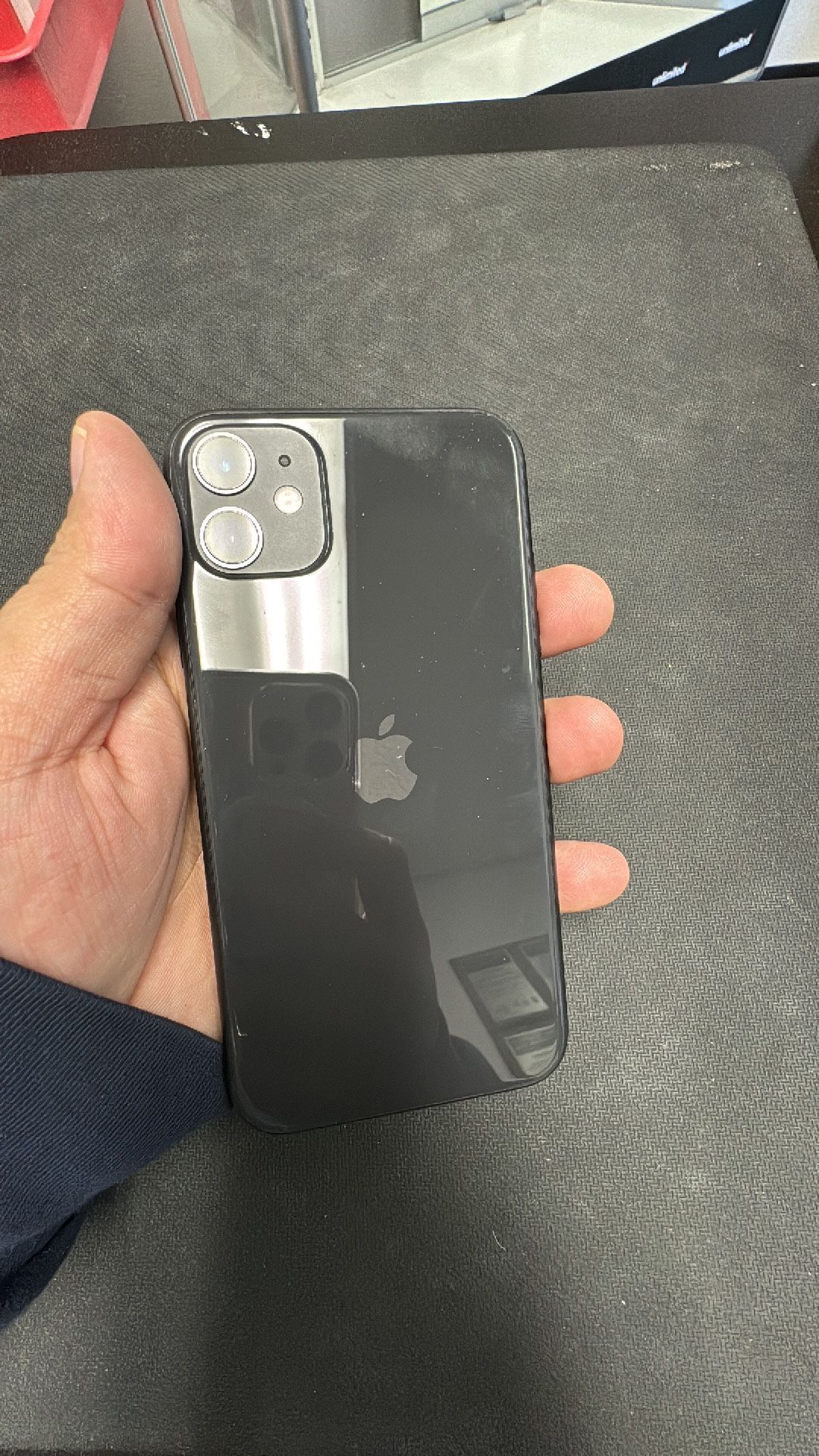 Apple iPhone, 11 128 GB metro by T Mobile or T Mobile unlocked