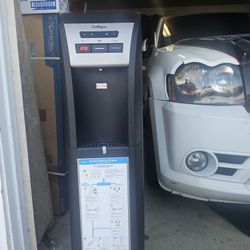 Dispensador De Agua Todo Le Funciona