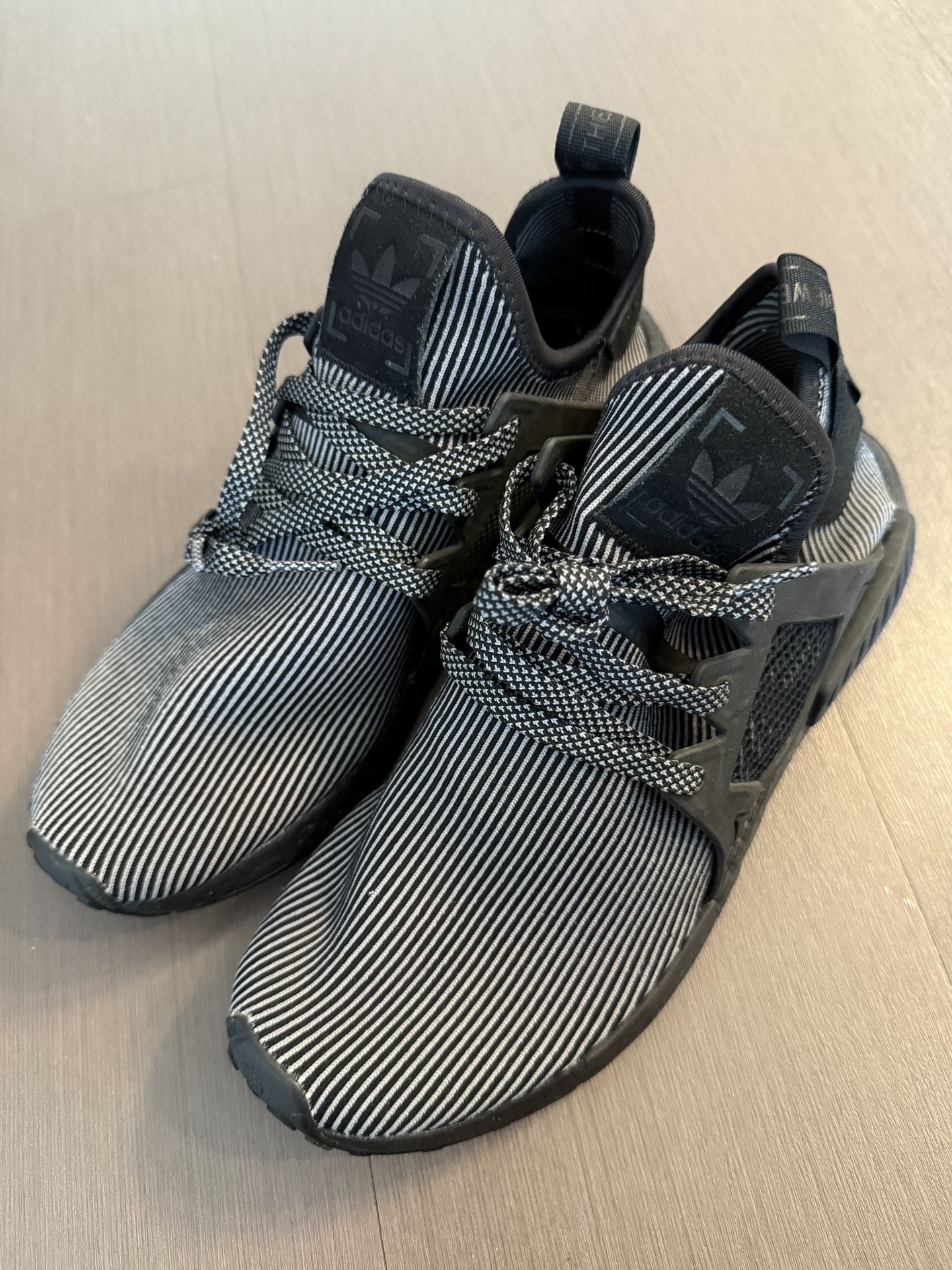 adidas NMD XR1