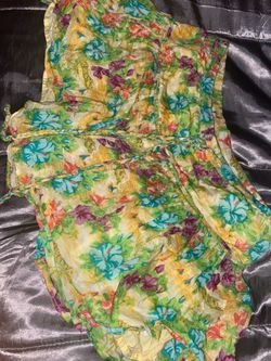 Floral yellow skirt