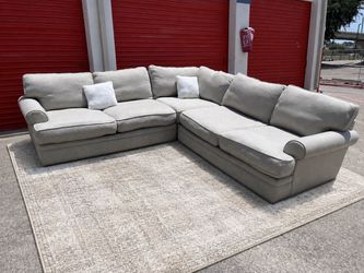 Cindy Crawford Sectional (Delivery Available)