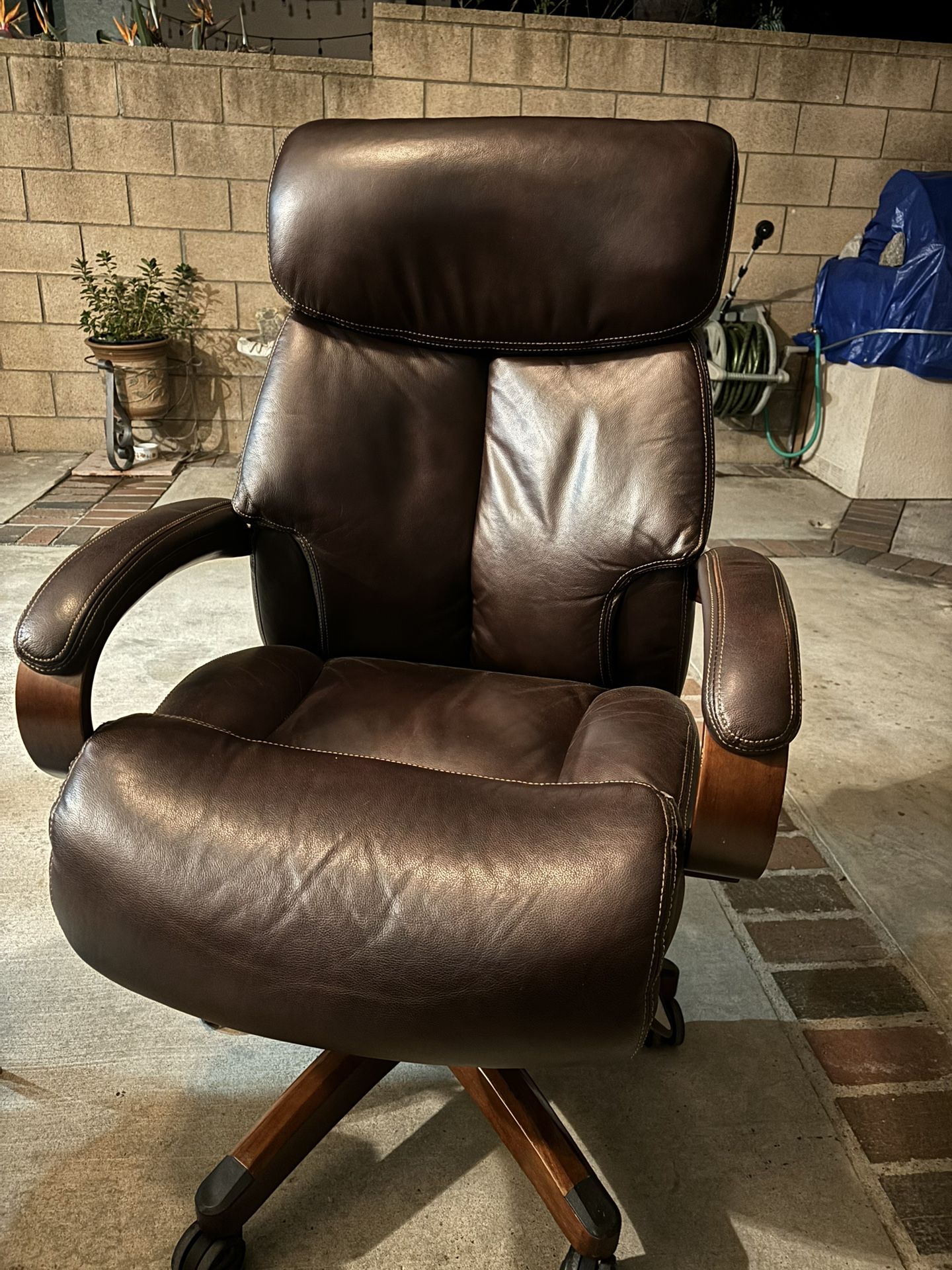 Lazyboy Chair