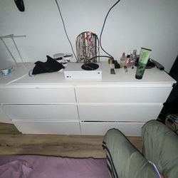 Dresser Ikea