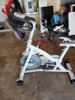 Schwinn AC Performance Plus Indoor Bike with Carbon Blue