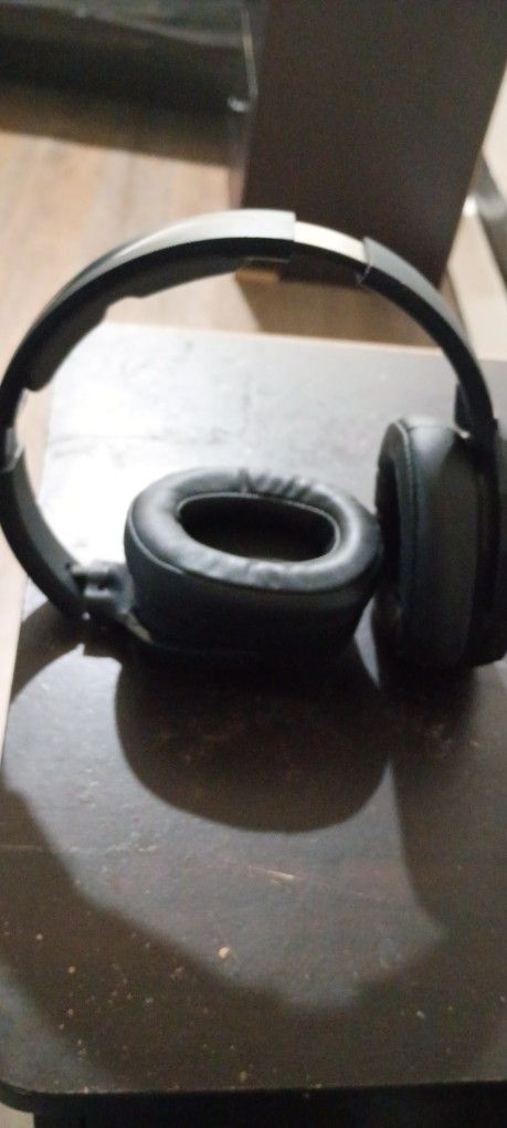 SKULL HEADPHONES