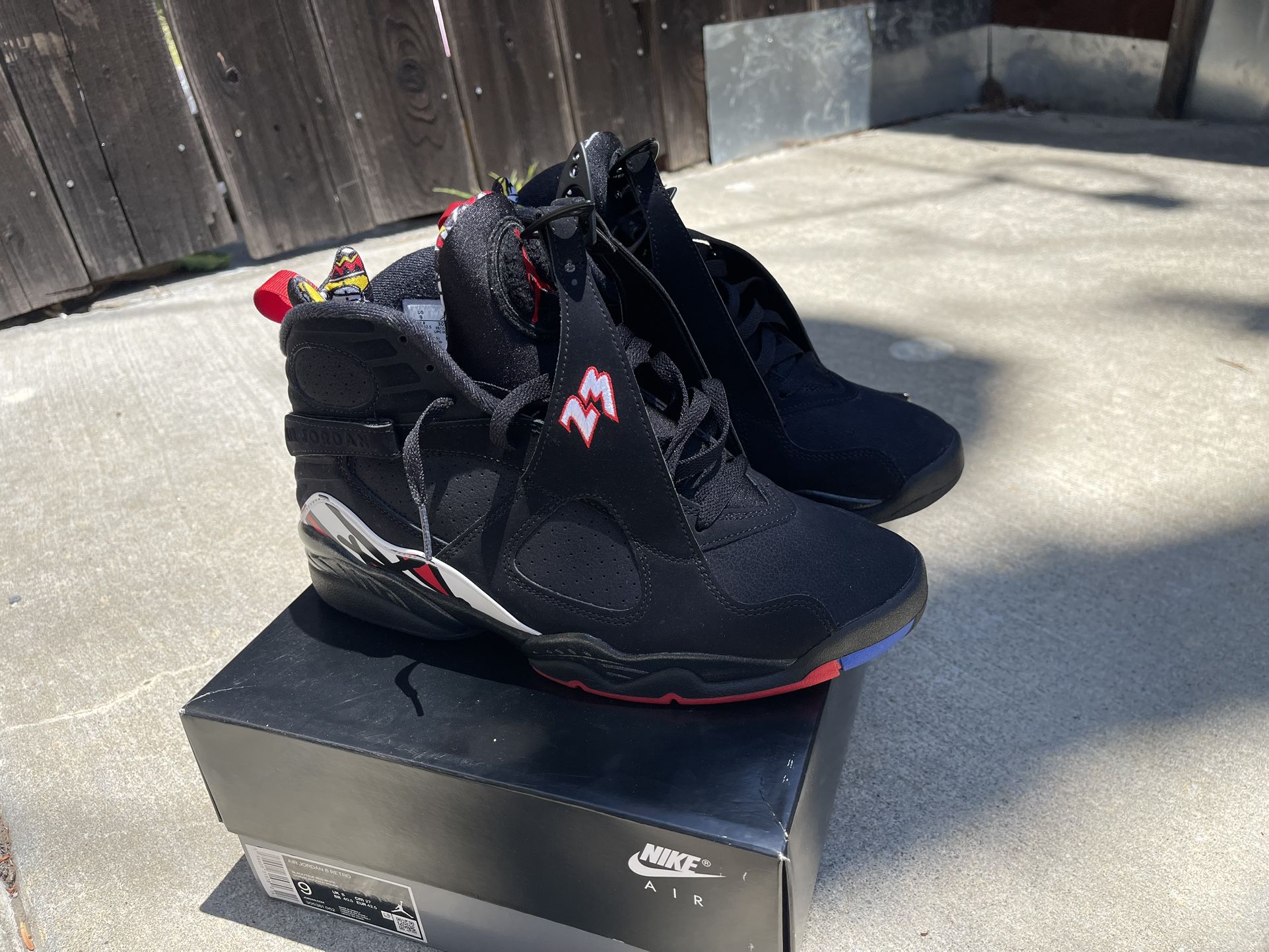 Jordan 8 Retro “Playoffs” (2023)