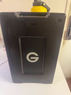 WD G-Technology G-SPEED Shuttle XL Thunderbolt 3 / 48TB (2000 READ AND WRITE)