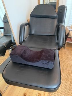 Black Leather lash bed / Spa Client Chair