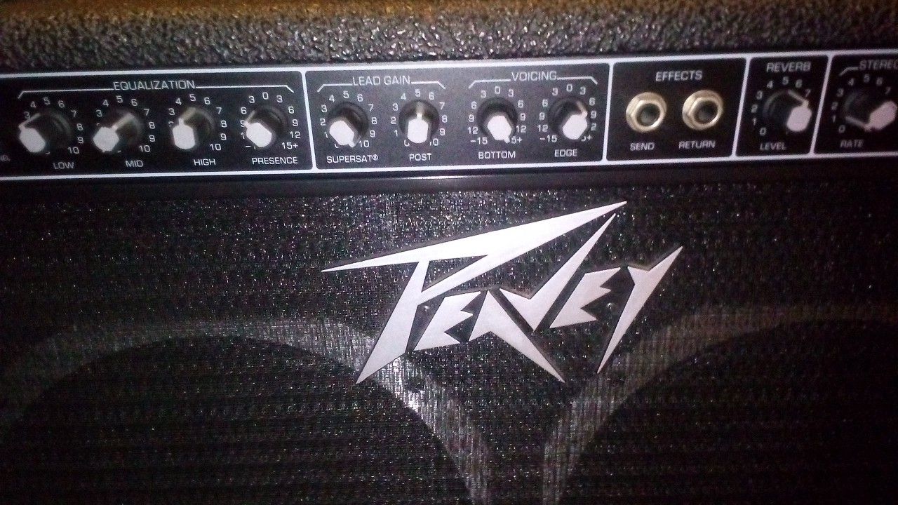 Peavey Chorus 212 Amp