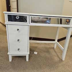 Desk/Vanity