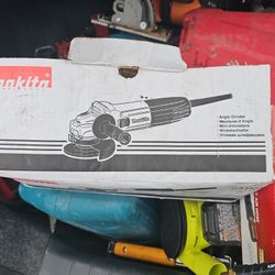 Makita Angle Grinder GA4530 