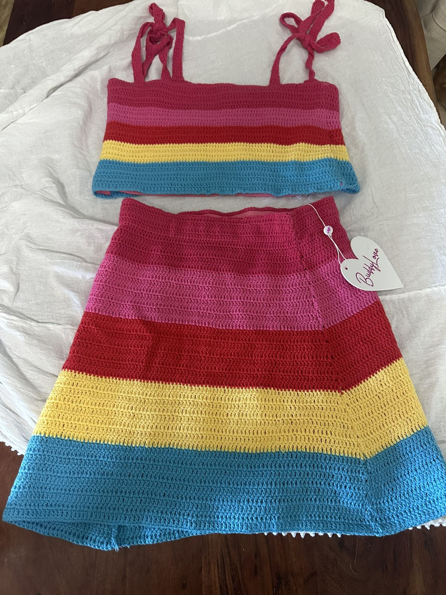 Women’s Medium Two Piece Set